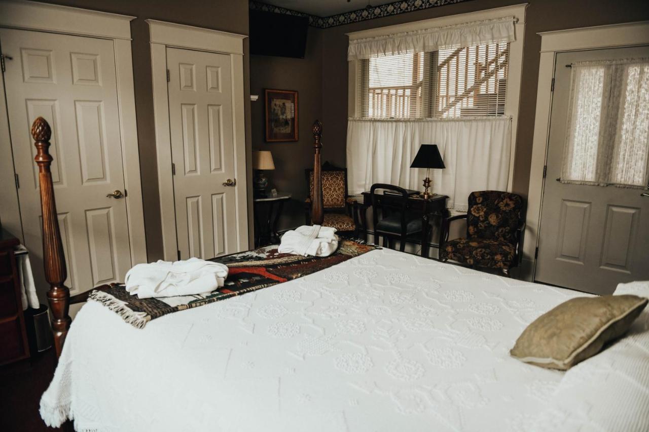 China Clipper Inn (Adults Only) Ouray Buitenkant foto